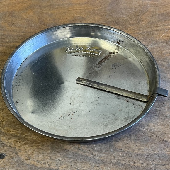 Vintage Bake King Cake Pan w Slider Arm "King Of Bakeware" Cottage Farmhouse - Picture 2 of 4